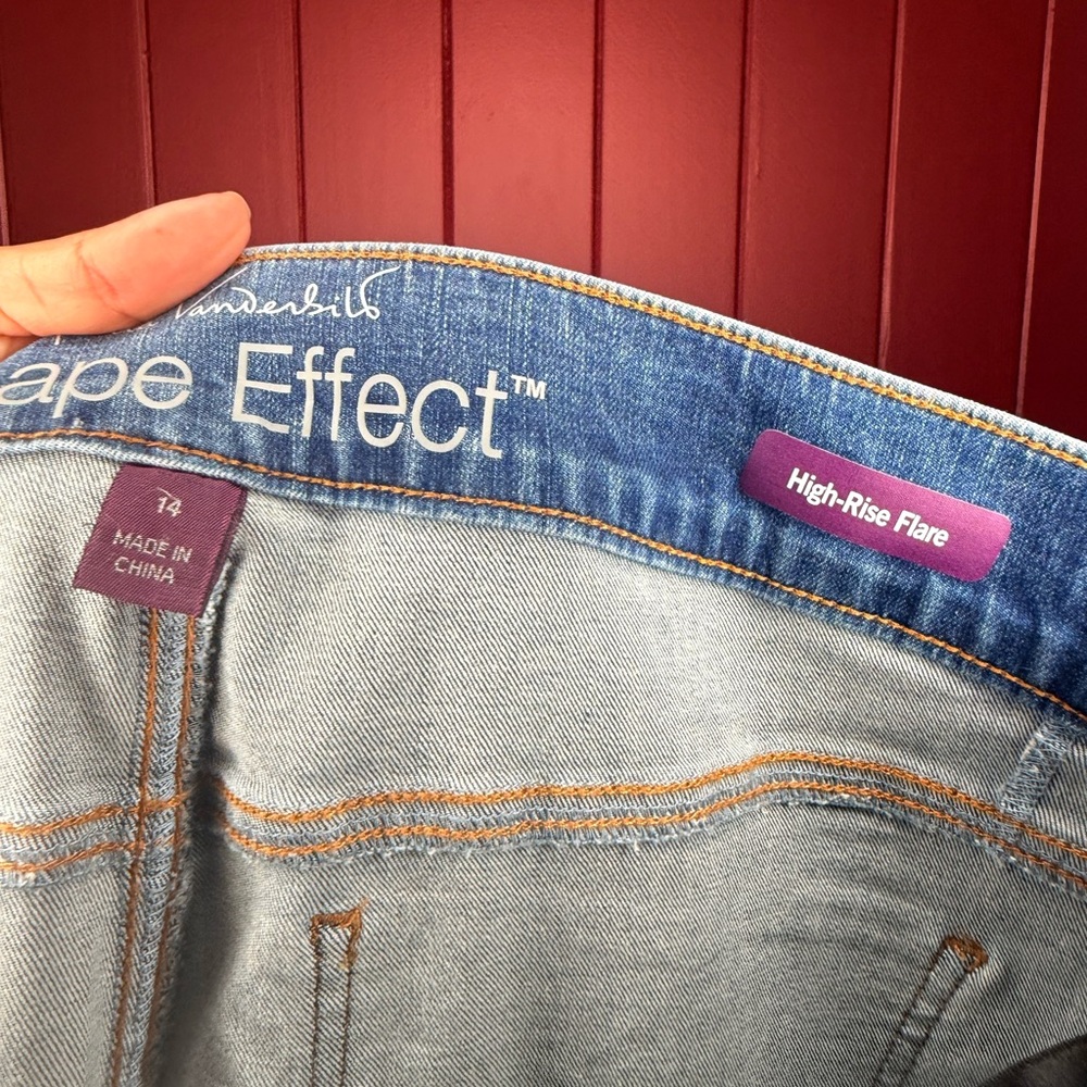 Gloria Vanderbilt Shape Effect High-Rise Flare Jeans Women’s Size 14 Blue - Picture 3 of 3